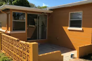 390 7th Rd SW, Vero Beach, FL 32960 - Photo 9