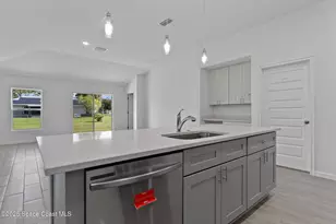 101 Crosspoint St SE, Palm Bay, FL 32909 - Photo 7