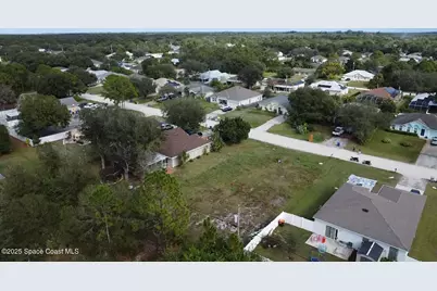 8545 104th Avenue, Vero Beach, FL 32967 - Photo 5