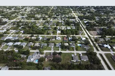 8545 104th Avenue, Vero Beach, FL 32967 - Photo 9