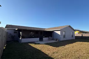 220 Cinnamon Lake Cir, Melbourne, FL 32901 - Photo 17