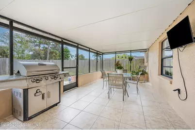 220 Cinnamon Lake Circle, Melbourne, FL 32901 - Photo 5