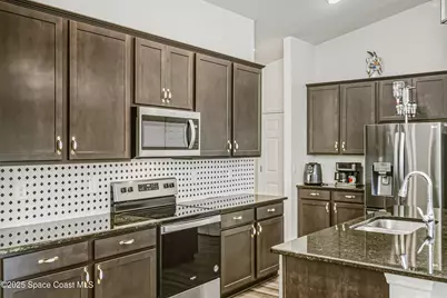 808 Grandeur Street SE, Palm Bay, FL 32909 - Photo 5