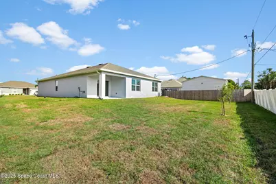 542 Hamy Street SW, Palm Bay, FL 32908 - Photo 25