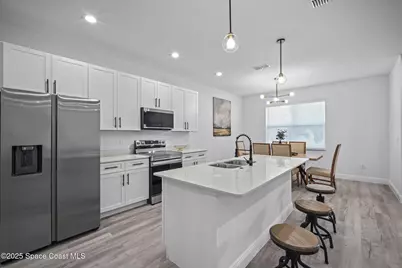 2297 Wagonwheel Avenue SE, Palm Bay, FL 32909 - Photo 7