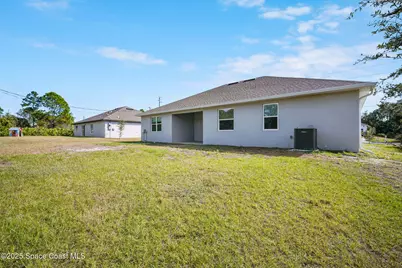 1027 Wyoming Drive SE, Palm Bay, FL 32909 - Photo 37