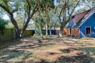 951 Pembroke Ave NE, Palm Bay, FL 32907 - Photo 7