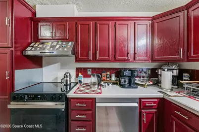 951 Pembroke Avenue NE, Palm Bay, FL 32907 - Photo 27