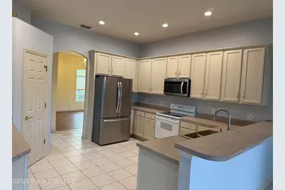 5971 Newbury Circle, Melbourne, FL 32940 - Photo 7