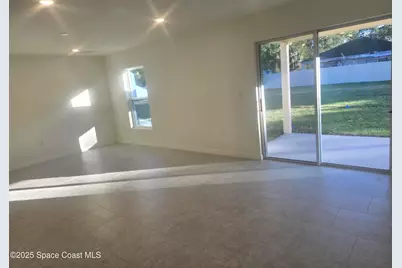 961 SW Richmond Circle SW, Palm Bay, FL 32908 - Photo 3