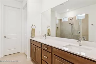 484 Veridian Cir NW, Palm Bay, FL 32907 - Photo 9