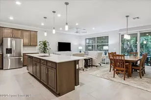484 Veridian Cir NW, Palm Bay, FL 32907 - Photo 5