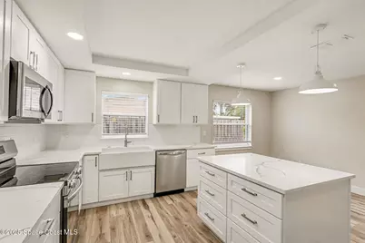 292 Pine Tree Drive, Indialantic, FL 32903 - Photo 7