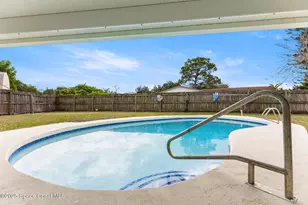 668 Thomas Jefferson Ln, Melbourne, FL 32904 - Photo 37