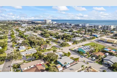 172 Woodland Avenue, Cocoa Beach, FL 32931 - Photo 37