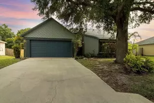 1626 Lara St NE, Palm Bay, FL 32907 - Photo 1