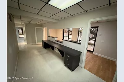 47 W New Haven Avenue, Melbourne, FL 32901 - Photo 3