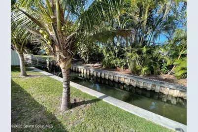 1190 Yacht Club Blvd, Indian Harbour Beach, FL 32937 - Photo 3