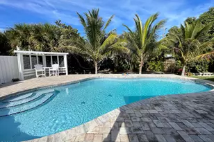 1190 Yacht Club Blvd, Indian Harbour Beach, FL 32937 - Photo 3