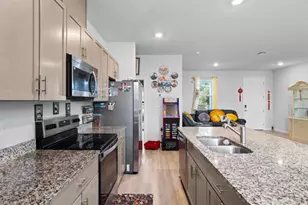 1066 Towhlen St SE, Palm Bay, FL 32909 - Photo 7