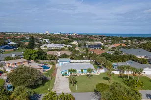 200 Sea Crest Dr, Melbourne Beach, FL 32951 - Photo 17