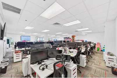 930 S Harbor City Boulevard #302, Melbourne, FL 32901 - Photo 13