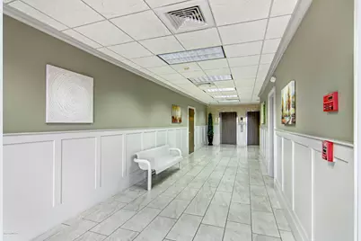 930 S Harbor City Boulevard #302, Melbourne, FL 32901 - Photo 3