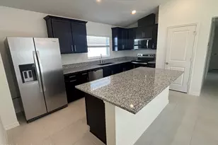 641 Hugo Dr SE, Palm Bay, FL 32909 - Photo 3