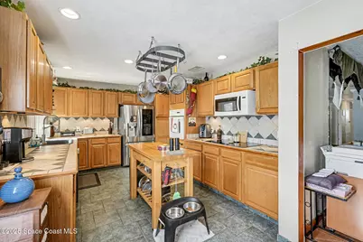 1131 Fairway Court NE, Palm Bay, FL 32905 - Photo 3