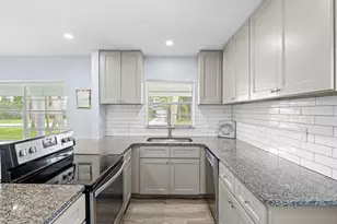 1715 Glendon Dr, Melbourne, FL 32901 - Photo 9