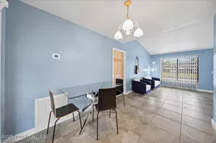 701 Elmont St NW, Palm Bay, FL 32907 - Photo 9