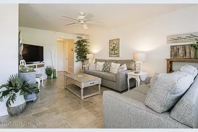 73 Royal Oak #103, Vero Beach, FL 32962 - Photo 7