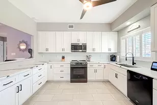 5040 Harmony Cir, Vero Beach, FL 32967 - Photo 3