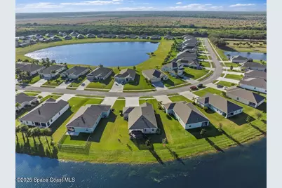 8476 Laguna Circle, Micco, FL 32976 - Photo 41