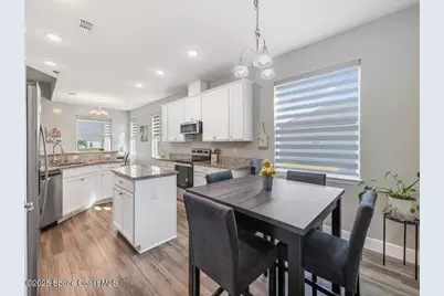 8476 Laguna Circle, Micco, FL 32976 - Photo 23