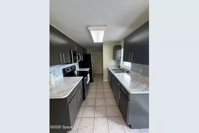 121 Franklyn Avenue, Indialantic, FL 32903 - Photo 9