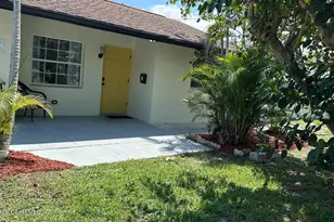 121 Franklyn Ave, Indialantic, FL 32903 - Photo 1