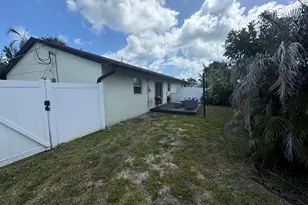 121 Franklyn Ave, Indialantic, FL 32903 - Photo 19