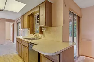 3170 Kent Dr, Melbourne, FL 32935 - Photo 5