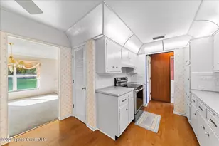 6030 Orangeview Dr, Melbourne, FL 32904 - Photo 13