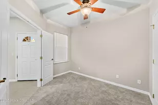 1050 Venetian Dr, Melbourne, FL 32904 - Photo 7