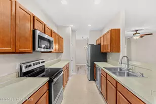 1050 Venetian Dr, Melbourne, FL 32904 - Photo 13