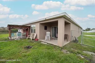 583 Octavius Rd SW, Palm Bay, FL 32908 - Photo 15