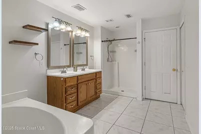 1701 Brookshire Circle, Melbourne, FL 32904 - Photo 11