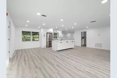 467 Foxdall Avenue NE, Palm Bay, FL 32907 - Photo 5