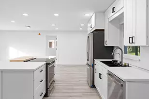 467 Foxdall Ave NE, Palm Bay, FL 32907 - Photo 9