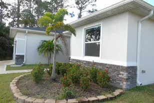 150 Delia Ave NW, Palm Bay, FL 32907 - Photo 3