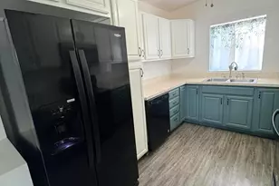 1217 Pinewood Dr, Melbourne, FL 32935 - Photo 7