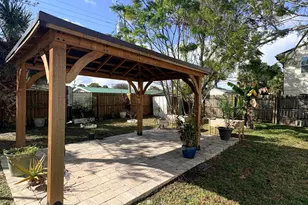 1217 Pinewood Dr, Melbourne, FL 32935 - Photo 17