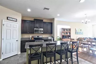 953 Musgrass Cir, West Melbourne, FL 32904 - Photo 3